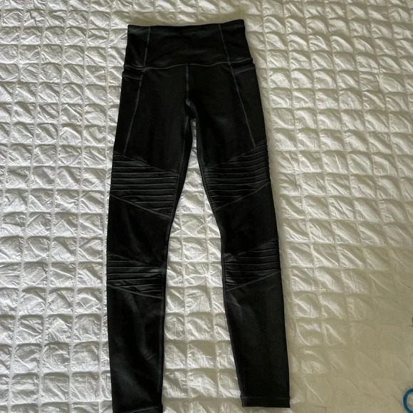 Athleta inclination motto gunmetal leggings - Picture 3 of 9